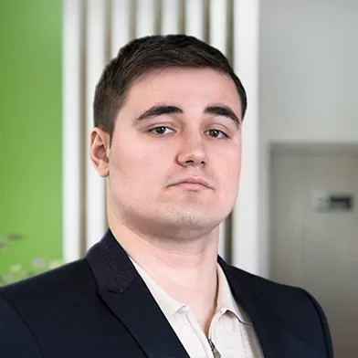 Максим Братенев