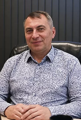 Роман Петров